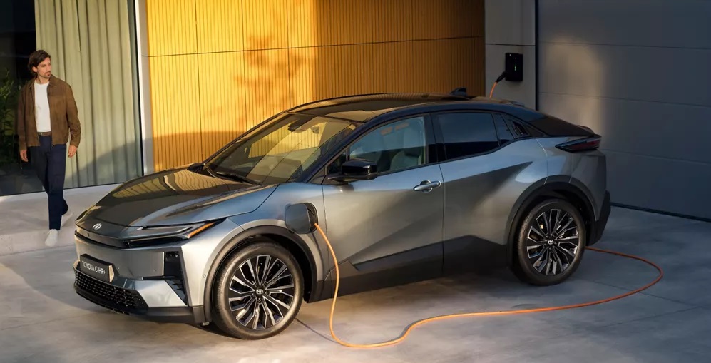 Die vollelektrische Evolution einer Legende -Der neue Toyota C-HR+