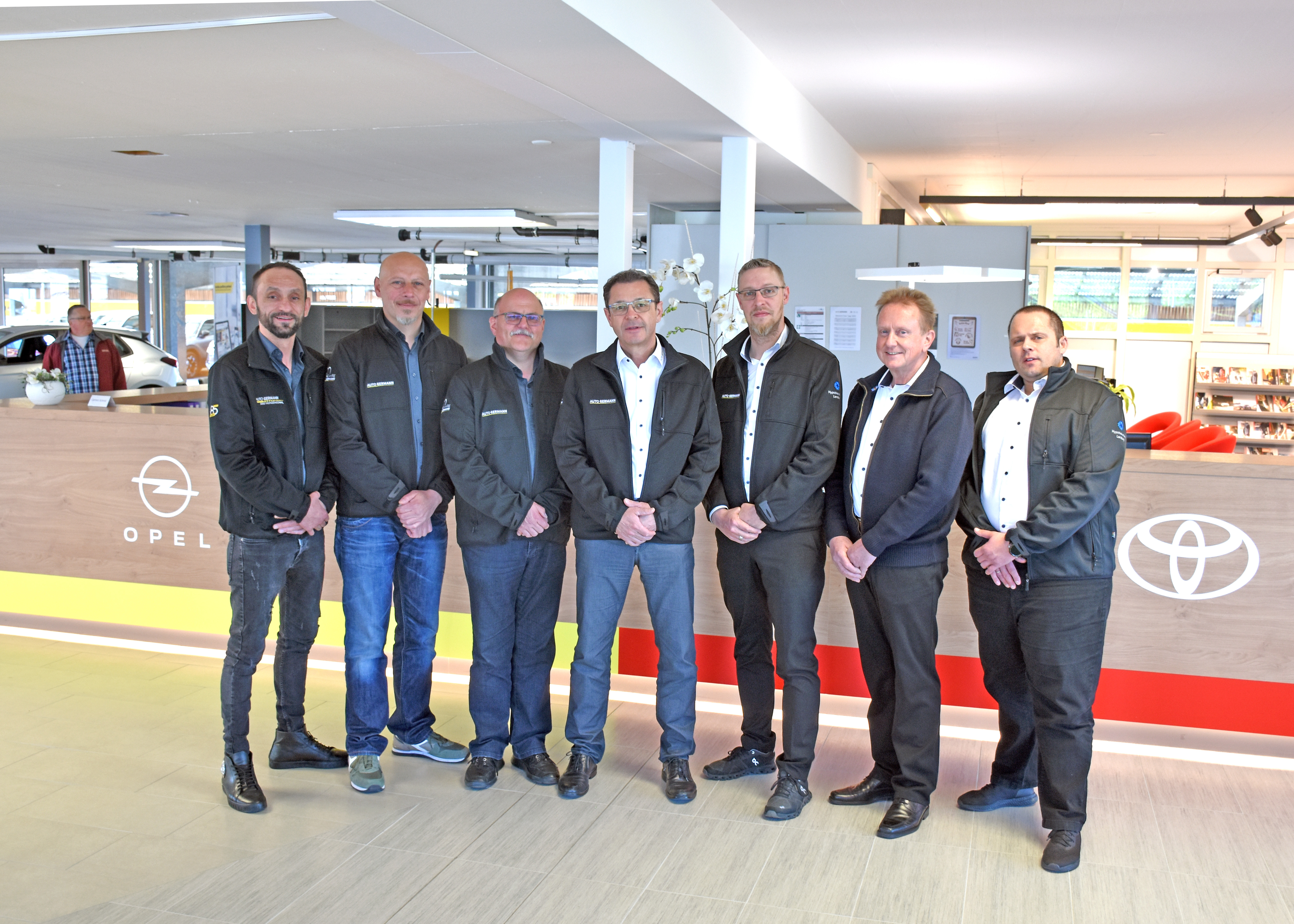 Auto-Germann eröffnet Toyota-Center-Showroom und neue Kundenannahme